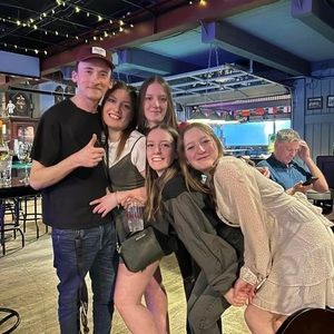 Meet your Posher, Louise